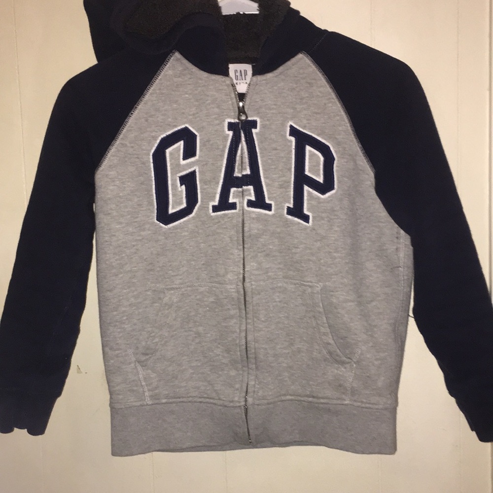 Gap boys gray zip up hooded sweatshirt size M